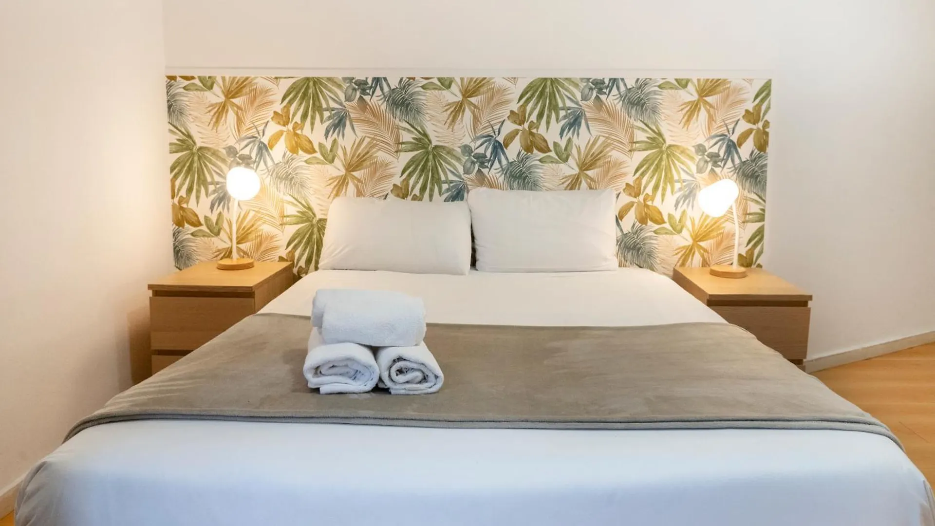 Be Barcelona Plaza Catalunya Apartment Spain